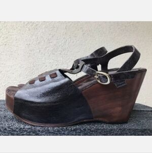 Calleen Cordero Boho Brown Woven Leather T Strap Hand Carved Wooden Wedge Clog 9